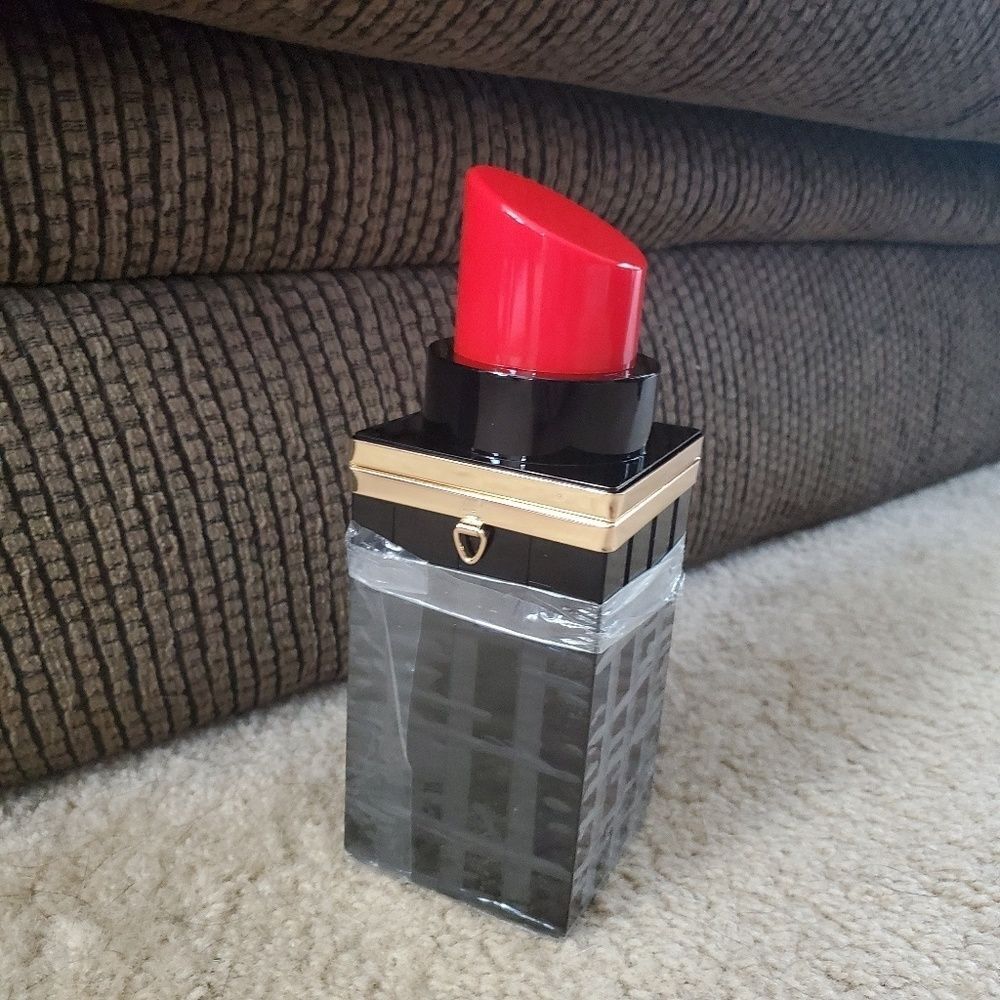 Black and red lipstick crossbody bag